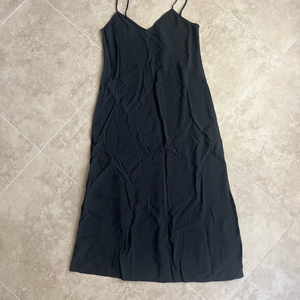 NWT MEDIUM TALL GAP Black Midi Dress